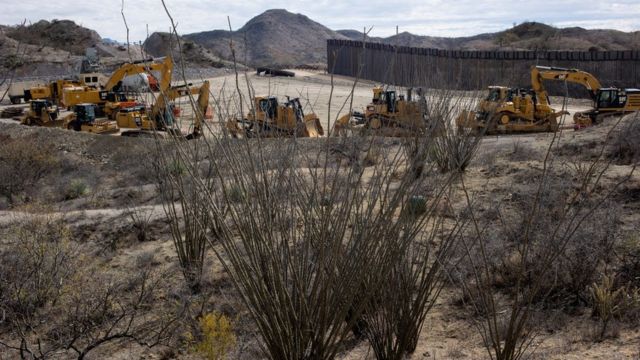 Construction on the Arizona Border Wall