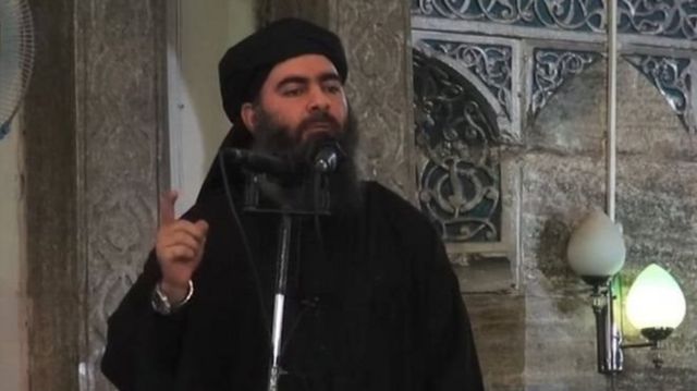 Baghdadi mengumumkan penciptaan "khilafah" dari Mosul pada tahun 2014.