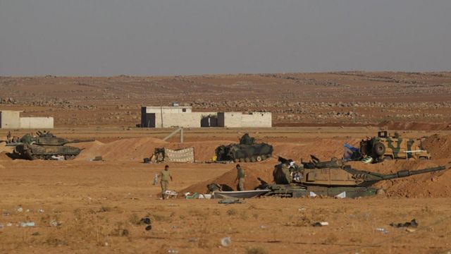 Türkiyə tankları üsyançılara dəstək göstərir