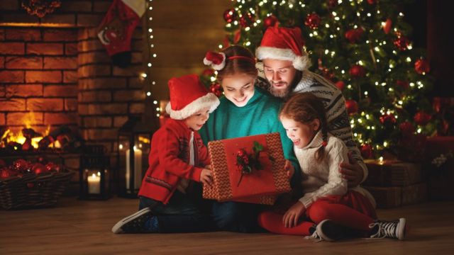 Por qué sentimos que la Navidad cada año llega más pronto - BBC