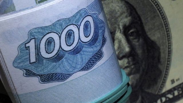 рубли и доллары