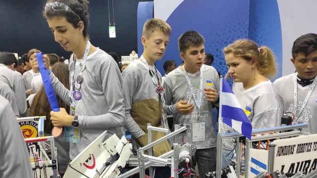 робототехніка