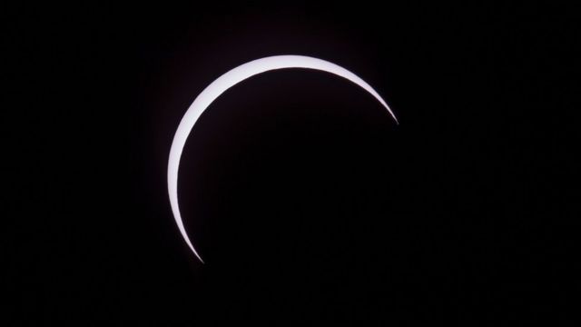 La luna en el eclipse anular del 26 de febrero