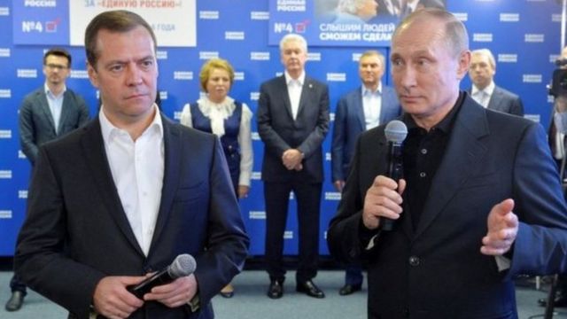 Prezident Vladimir Putin seçkilərdən sonra Vahid Rusiya partiyasının fəalları qələbə münasibətilə təbrik edib