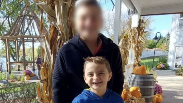 Хлопчик, який помер, був 8-річним Джексоном Спарксом