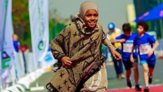 الصورة التي تداولها مستخدمو مواقع التواصل للطفلة مروة