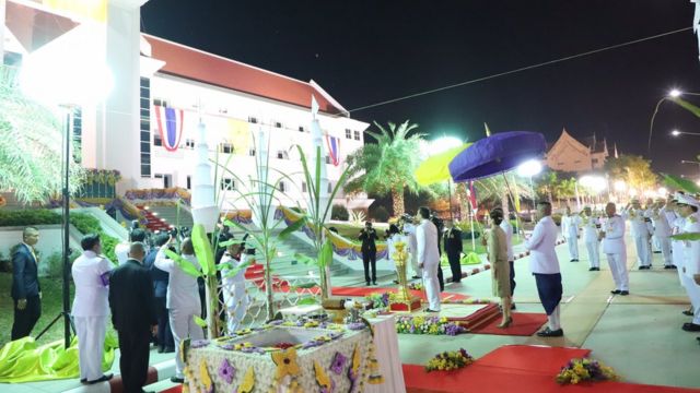 ในหลวงทรงวางศิลาฤกษ์และเปิดอาคารศาลอุทธรณ์ จ.นครปฐม