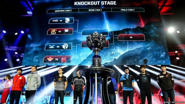 SKT crowned 2016 League of Legends world champions - BBC News