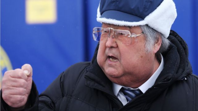 Тулеев в шапке