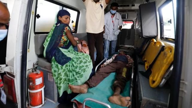 குஜராத்தில் கள்ளச்சாராயத்திற்கு இவ்வளவு பேர் பலியானது எப்படி