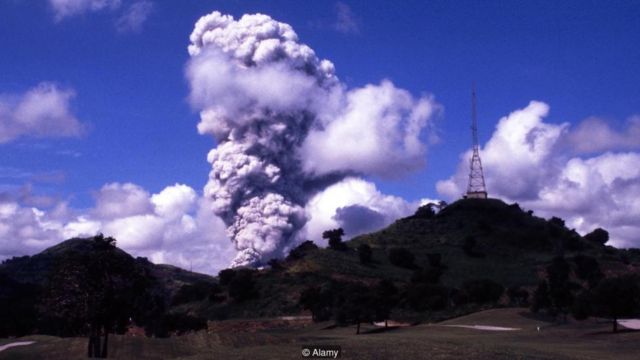 (캡션)피나투보 산에서 일어난 화산 폭발로 1991년 지구 평균 기온이 0.6도 내려갔다
