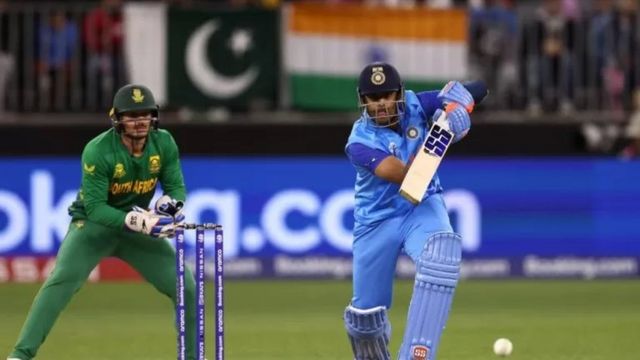 சூர்யகுமார்