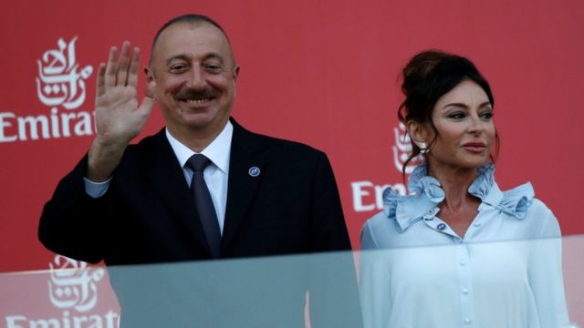 علی‌اف و همسرش مهربان