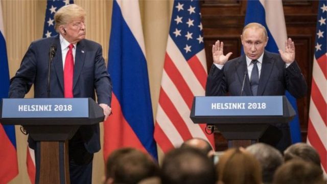Perezida Trump (ibumoso) na Perezida Putin hari byinshi badahuza muri politiki y'isi
