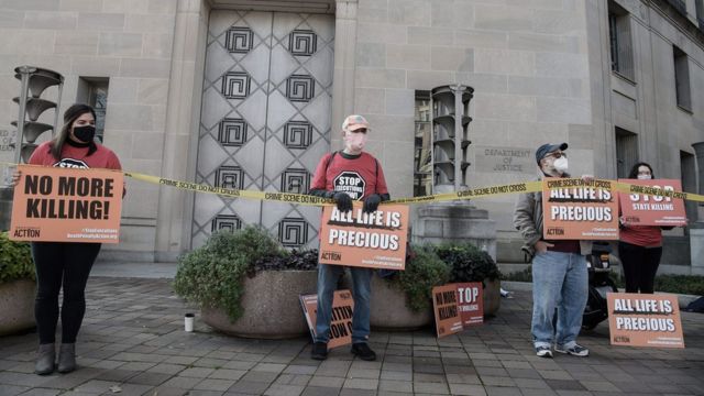 Ativistas protestam contra a pena de morte nos EUA