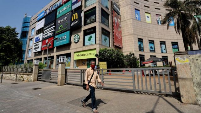 कोरोना मुंबईः मॉल्स एका दिवसांत का बंद झाले?
