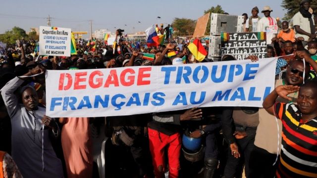 مظاهرة ضد القوات الفرنسية في مالي