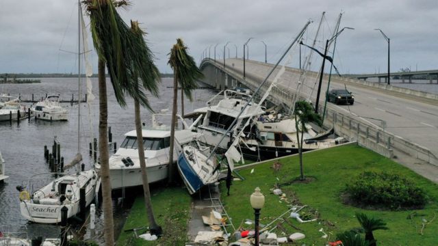 Destrozos en Florida causados por Ian
