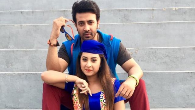 বুবলির সঙ্গে শাকিব খানের অন্তরঙ্গতার ইঙ্গিত দিয়েছেন অপু বিশ্বাস
