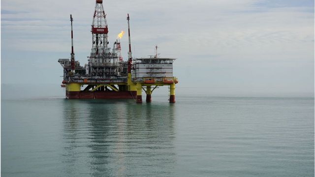 Rusiyada neft platforması