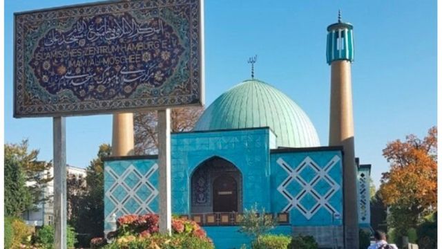 مرکز اسلامی هامبورگ، اداره مسجد امام علی این شهر در اختیار دارد