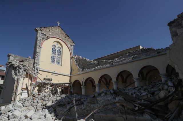 كنيسة الروم الكاثوليك في الإسكندرونة والتي تعرضت لدمار جراء الزلزال