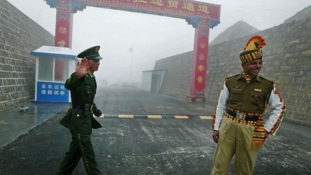 Tentara China dan India