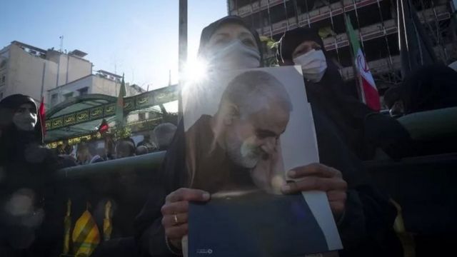 Cadho weyn ayaa ka dhalatay dilkii Janaraal Qasim Soleimani oo khaarijintiisa loo adeegsaday drone