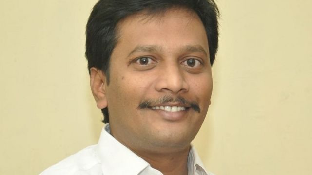 சித்த மருத்துவர் வேலாயுதம்