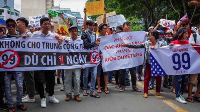 Biểu tình ở TPHCM hôm 10/6