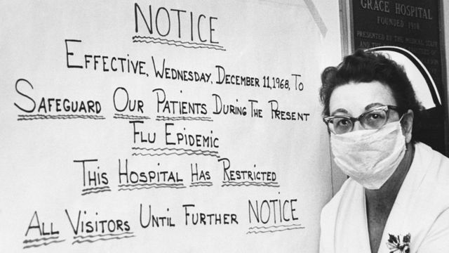 Las pandemias que pusieron al mundo en alerta Cartel anunciando restricciones durante el brote de la gripe de 1968.