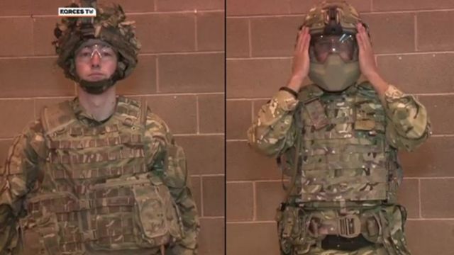 Comparing The British Army S New Body Armour With The Old BBC News    89734149 89734148 