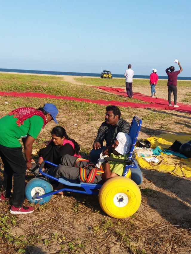 மாற்றுத்திறனாளி சதீஷ் குமார்