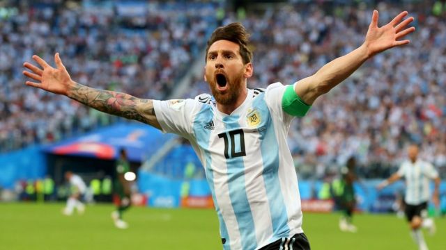 aceptable salto réplica Rusia 2018: Argentina clasifica a octavos de final al vencer a Nigeria con  goles de Messi y ¡Rojo! - BBC News Mundo