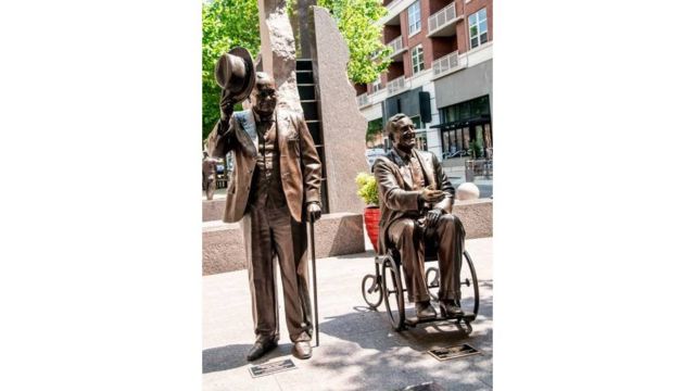 تمثالان لروزفلت وتشرشل في ميريلاند