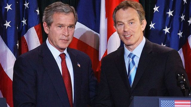 Los entonces líderes de Estados Unidos y Reino Unido, George W. Bush y Tony Blair.