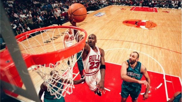 作为美国NBA篮球的巨星，乔丹曾是体坛最富。(photo:BBC)