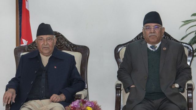 ओली र प्रचण्डको फाइल तस्बिर
