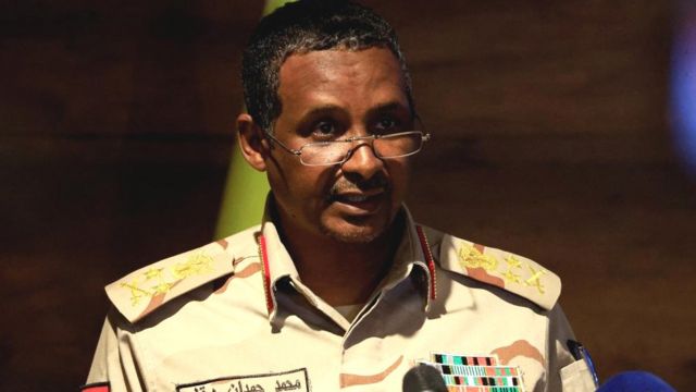 الجنرال محمد حمدان دقلو قائد قوات الدعم السريع