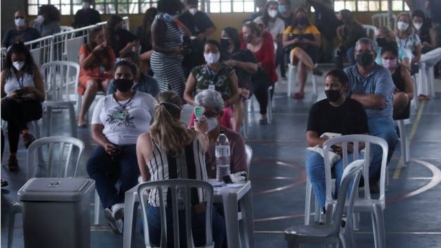 Atendimento a pacientes com sintomas de covid-19 ou gripe no Rio