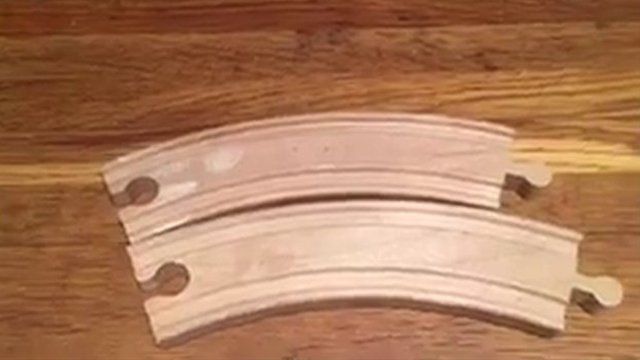 train track illusion