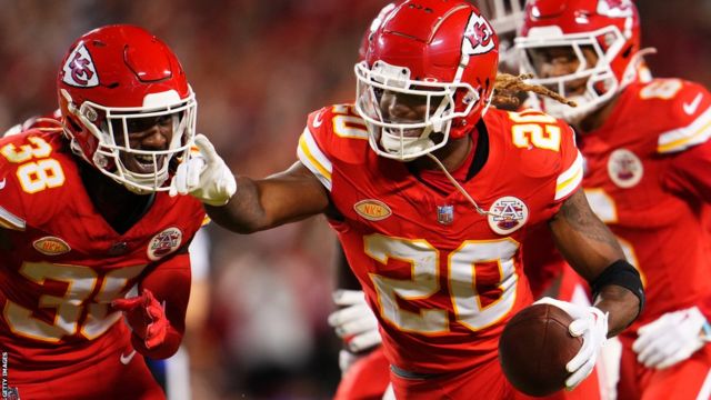 Kansas City Chiefs to wear red-on-red uniforms vs. Denver Broncos