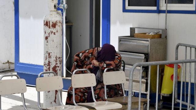 يحذر المختصون من انهيار المنظومة الصحية في تونس مقابل ما يتوقع من ارتفاع لأعداد المحتاجين للرعاية الطبية