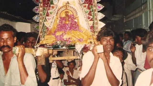 1980-1990க்கு இடைப்பட்ட காலத்தில் பாகிஸ்தானின் கராச்சி நகரில் உள்ள தமிழர் குடியிருப்பு பகுதியில் நடந்த கோயில் திருவிழா
