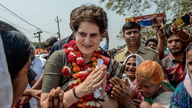 कांग्रेस महासचिव प्रियंका गांधी ने ट्रंप के दौरे पर खर्च को लेकर सवाल किए हैं.