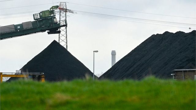 Багато кому в Європі доведеться тимчасово забути про екологія та повернутися до вугілля