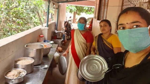 கொரோனாவுக்கு எதிராக போராட கேரள அரசுக்கு உதவிய பெண்கள் அமைப்பு : குடும்பஸ்ரீ