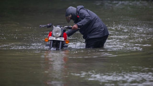 சென்னை மழை வாகன பராமரிப்பு