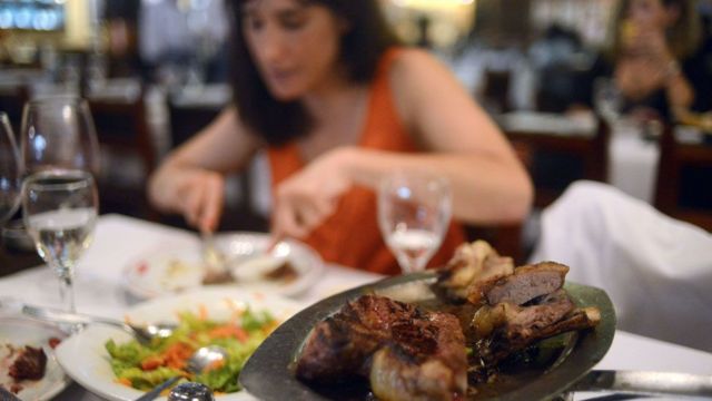 El consumo de carne en Argentina es altísimo y muy pocos son vegetarianos. Pero, al tiempo, la oferta de vegetales es enorme.