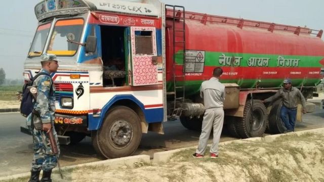 आयल निगम ट्याङ्कर